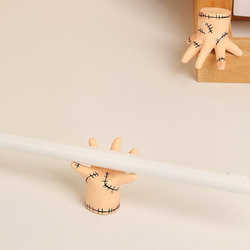 

Мультяшный Маленькие Руки Подставка для Ручек Милая Полимерная Фигурка Домашний Декор Настольные Поделки Скульптура Украшение 1pc