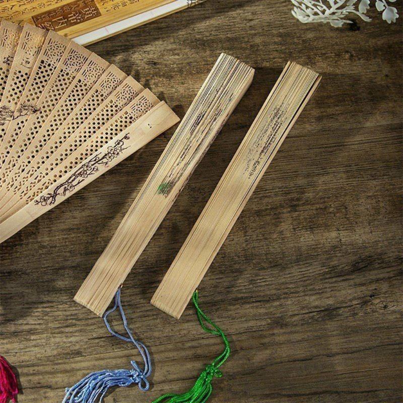Exquisites Chinese Culture Handheld Fan Decorative Wood Handheld Folding Fan with Detailed Carving for Gift and Decors