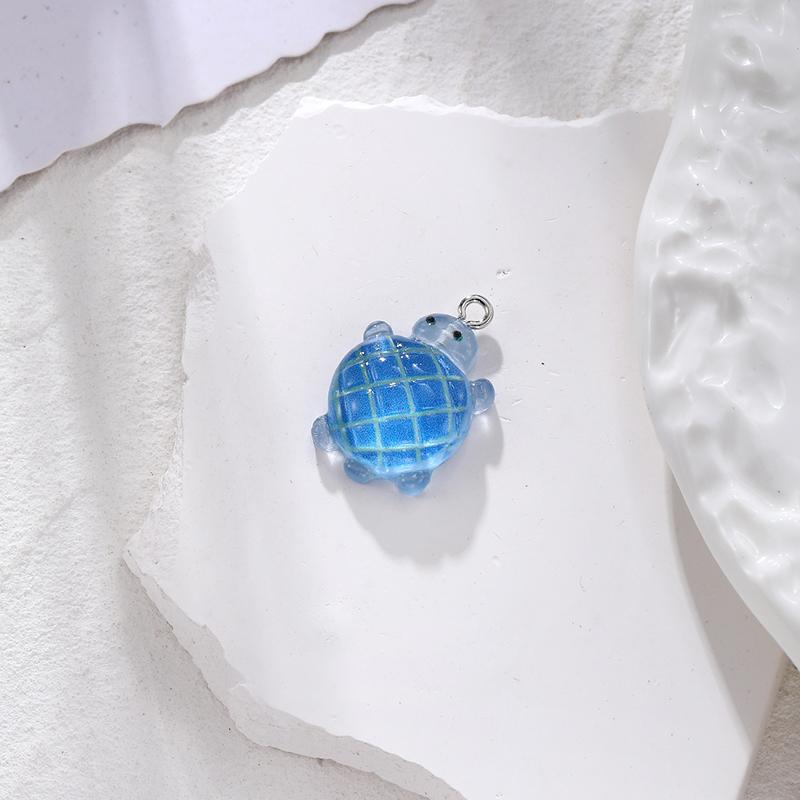 10pcs Glow-In-The-Dark Turtle Resin Charms Bulk Wholesale Random Color Cartoon Tortoise Necklace Earring Pendant Jewelry DIY