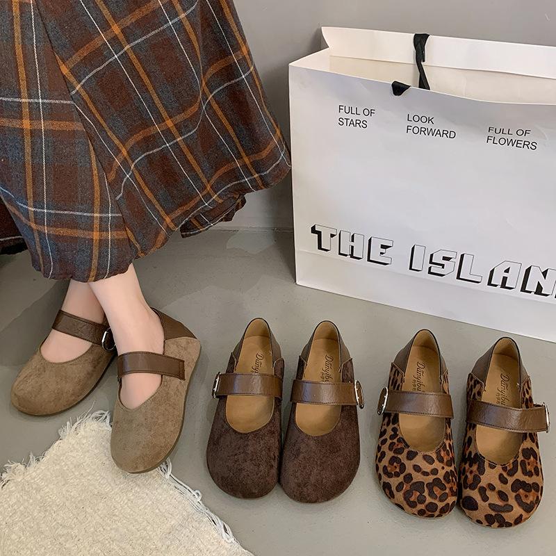 Retro Leopard Print Mary Jane Shoes Women's Autumn 2025 New French Light Mouth Single Shoes One Word with Flat Ballet Shoes