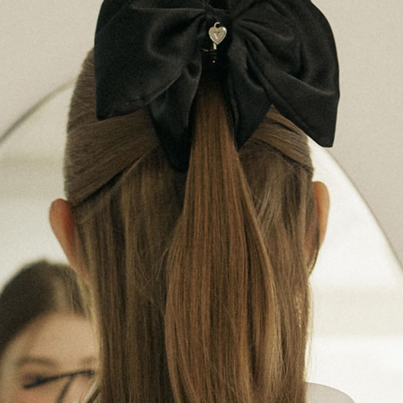 

VVV Big Ribbon Satin Hair Clip BLACK
