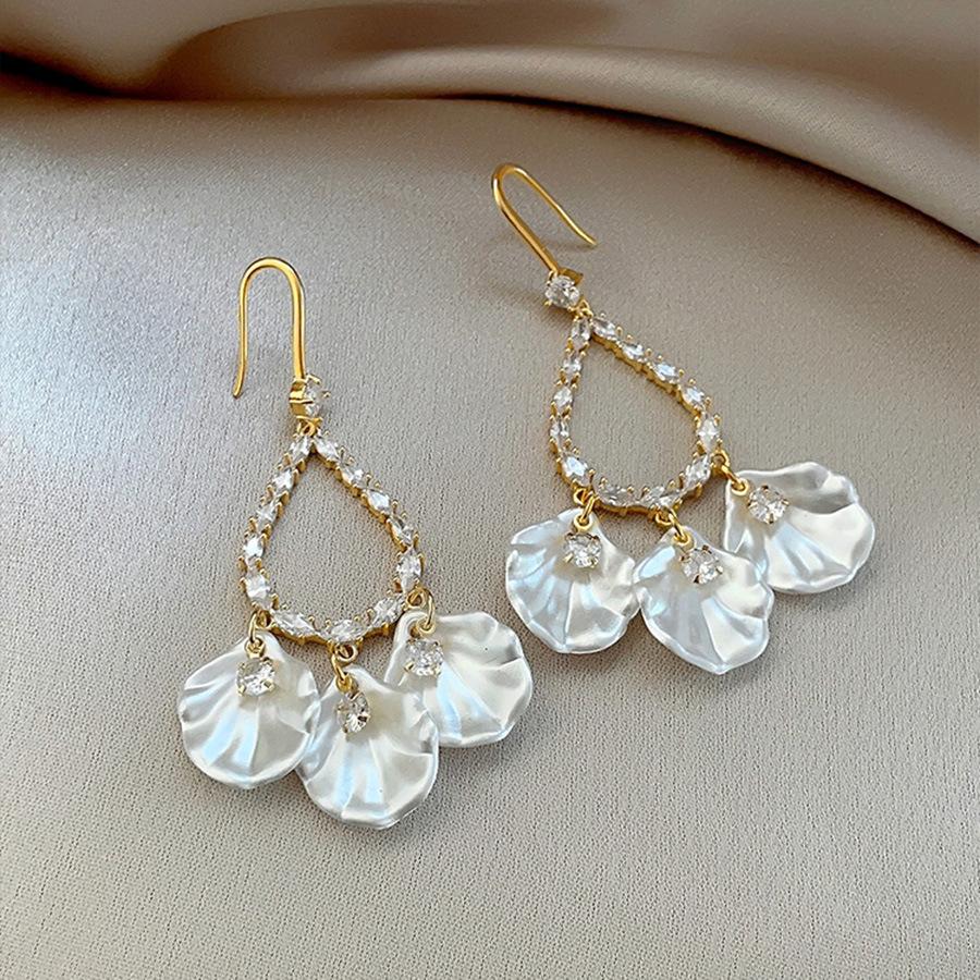 

Акриловые серьги с бахромой в виде капель воды, французский ретро-темперамент, крючок для уха, роскошные, универсальные, высококлассные серьги