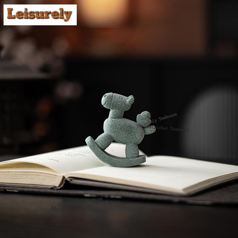 Green Sandstone Small Wooden Horse Tea Pet Handmade Lucky Model Tea Figurine Play Toys Tea Statue Ornaments Craftsmanship Gift