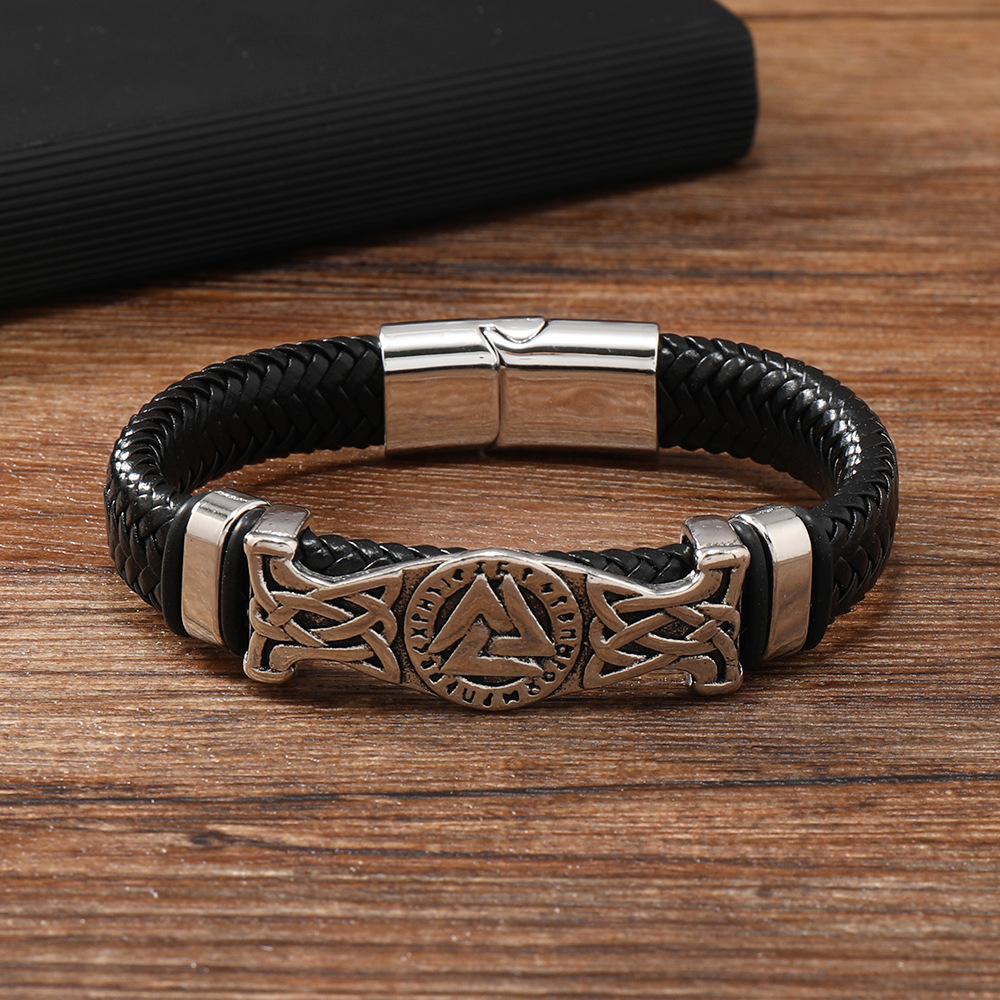 New Arrival Retro Punk Men Leather Cord Bracelet Alloy Inlay Trendy Personalized Leather Bangle Wrist Accessories чёрный