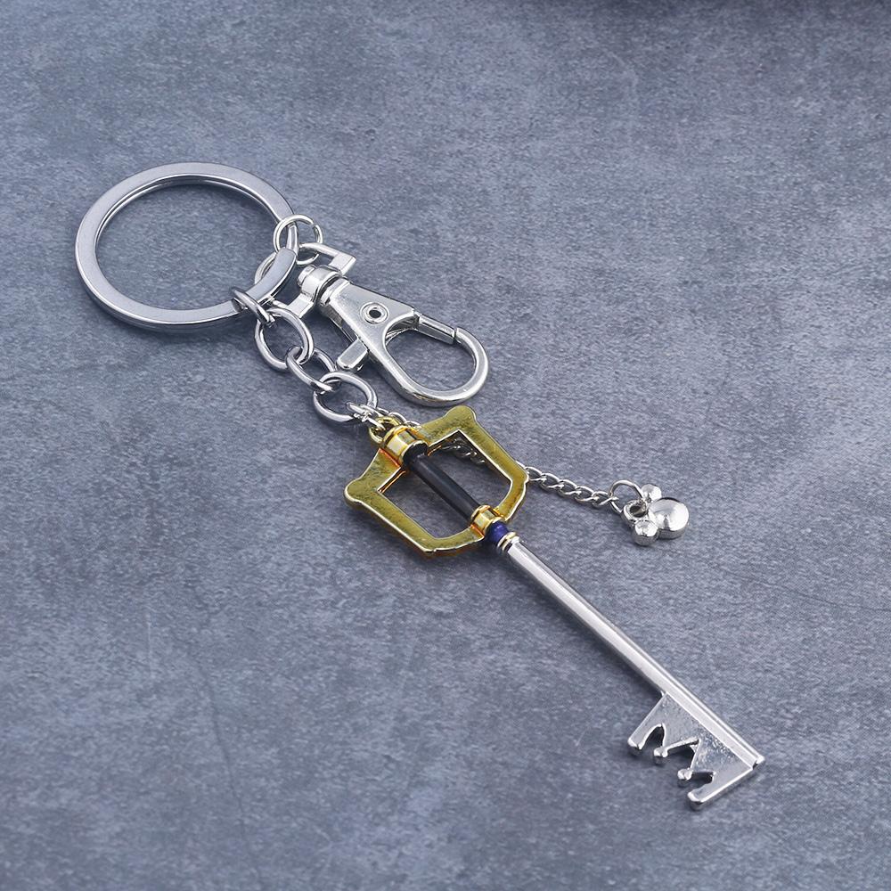 SG Hot Game Kingdom Hearts Key Keychains Sora Crown Roxas Keyblade Paopu Fruit Weapon Pendants Keyring For Men Car Jewelry Gift