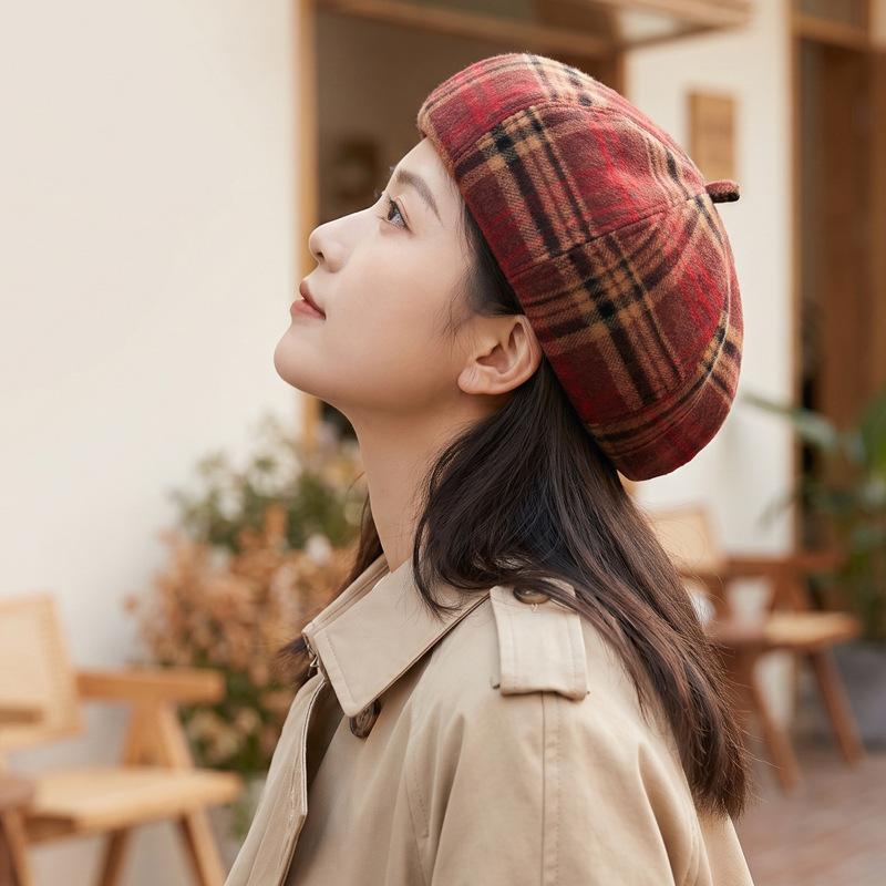 Autumn and Winter Hat Female Korean Plaid Fresh Beret Versatile Face Small Retro Literary Newsboy Hat Painter Hat