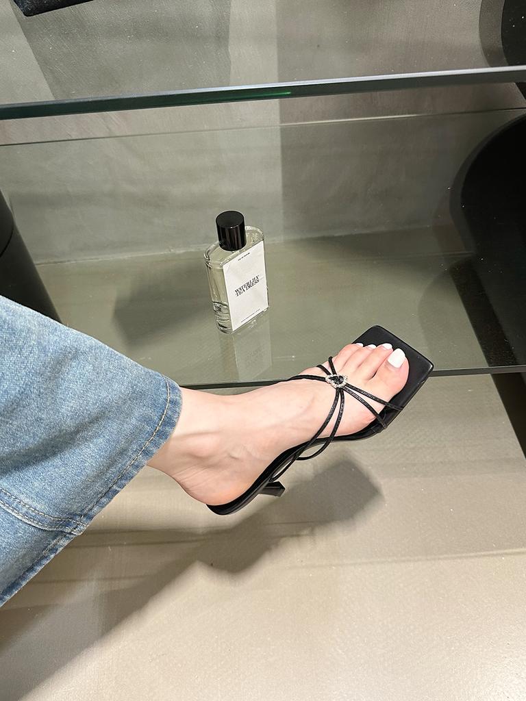 fashion Open Toe Women Slides Slippers Summer Outside Mules Shoes Thin High Heels Rhinestone Crystal Dress Shoes Stiletto Party Pumps