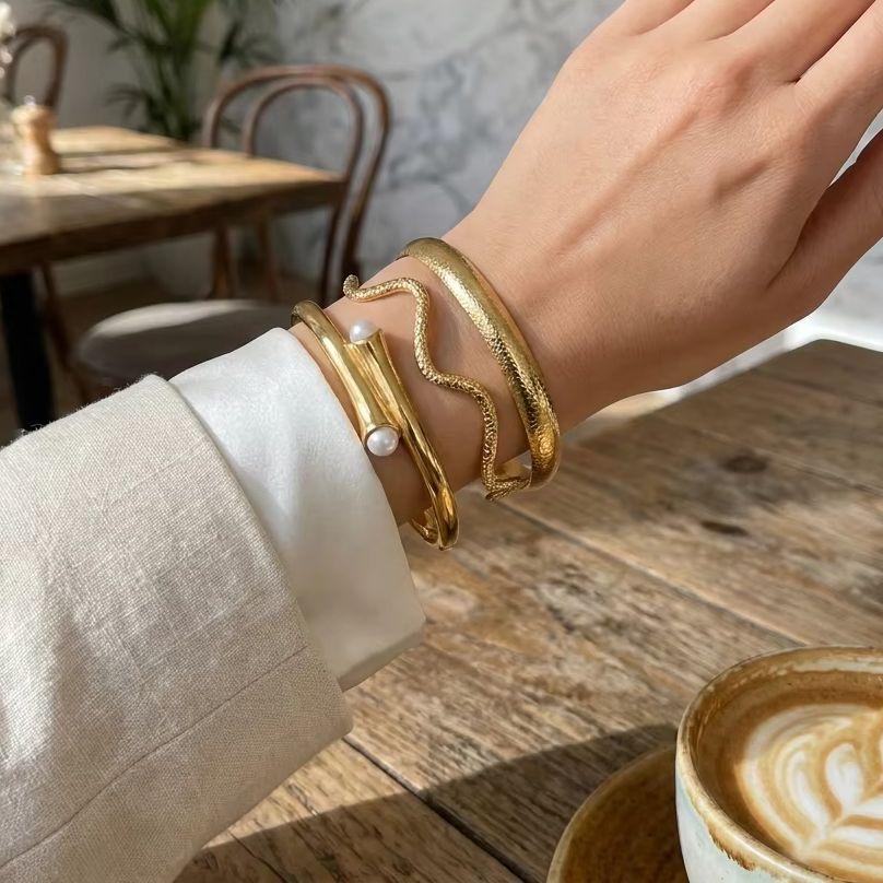 Luxury Stainless Steel Hammered Cuff Bracelets Set for Women Vintage Imitation Pearl Waterproof Snake Bangle Party Jewelry Gift