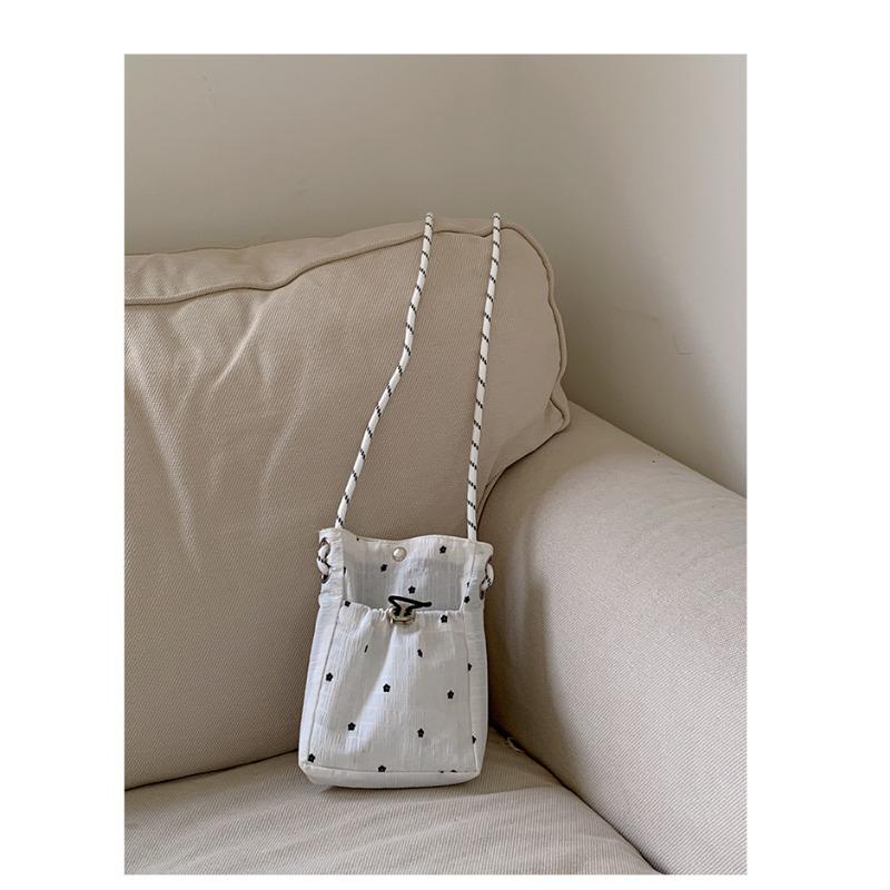 Сумка-облако с плиссировкой Женская Новая Корейская Версия Летняя Универсальная Повседневная Нежная и Милая Сумка-почтальон Через плечо Сумка для мобильного телефона