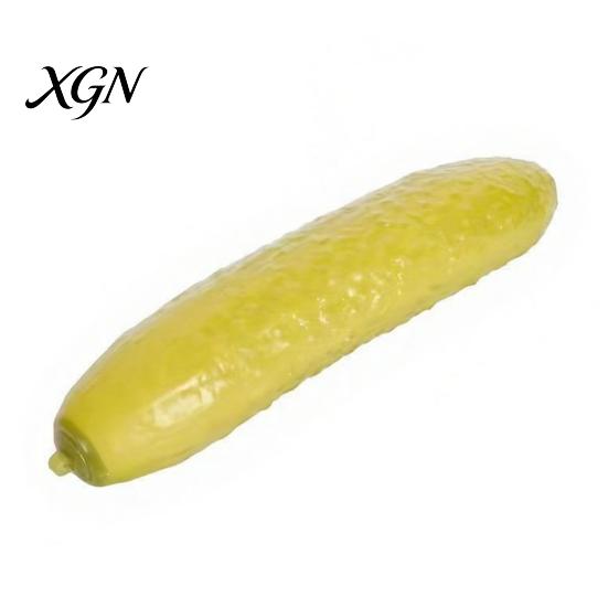 Anti Anxiety Squeeze Toy Stress Relief Pickle Toy, Reduction Cucumber Sensory Shaped Decompression Simulated Carrot Strawberry Pinch Fidget Focus Aid