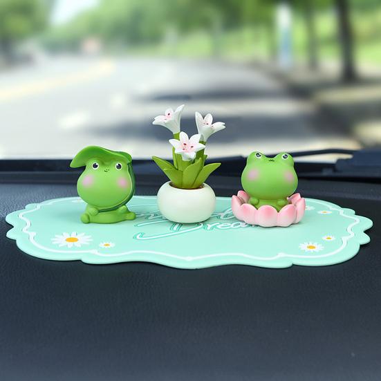 3Pcs Frog Figure with Pad Resin Frog Car Ornament Mini Green Plant Bonsai Pot Home Office Decor Car Interior Accessory