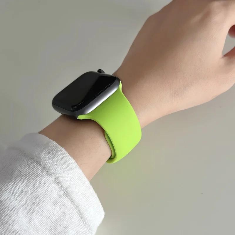 Straps For Watch 10 46 Mm 49mm 44 Mm 45mm 40mm 42mm 41mm 38mm Sport Bracelet iWatch Series 9 8 7 SE Ultra 2 Silicone Band
