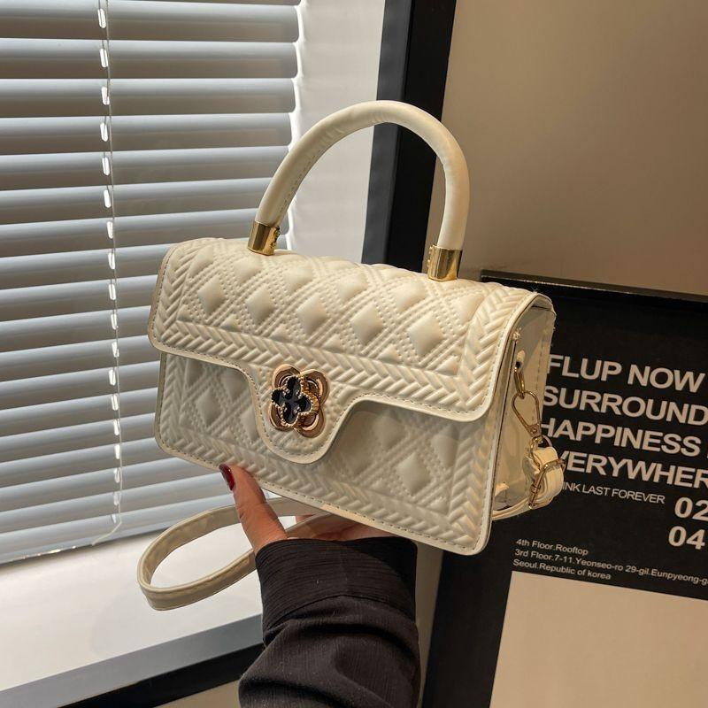 2024 New Fashion Diamond Grid Texture Shoulder Commuter Simple Handbag