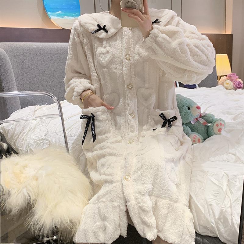 Pigiama in stile principessa dolce Pigiama invernale in velluto corallo Pigiama casual caldo da donna Pigiama largo con tasche