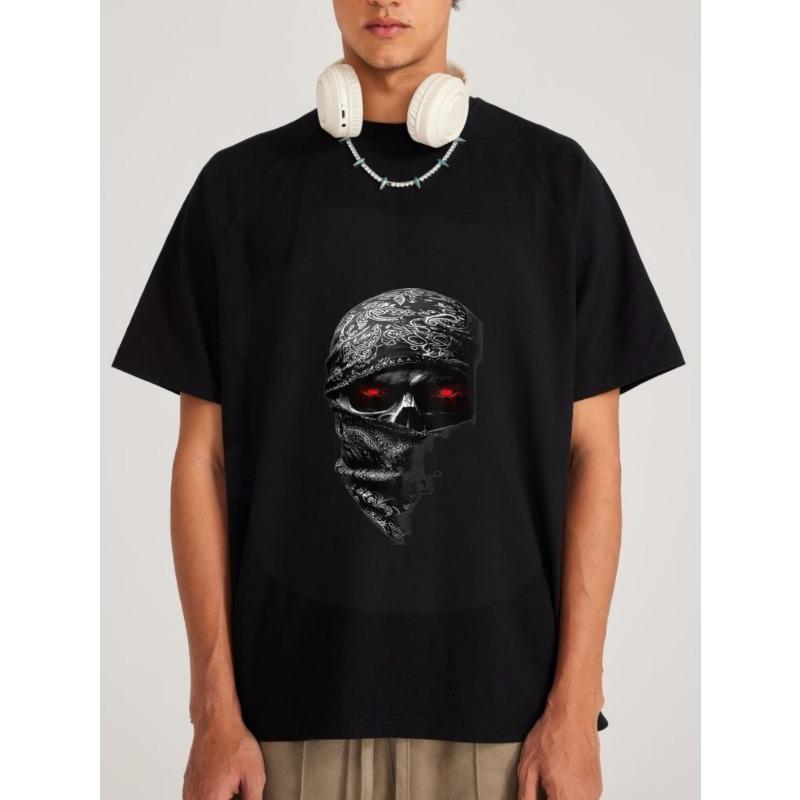 Herren Weißes T-Shirt mit Totenkopf-Bandana Rote Augen Grafik für Freizeitkleidung