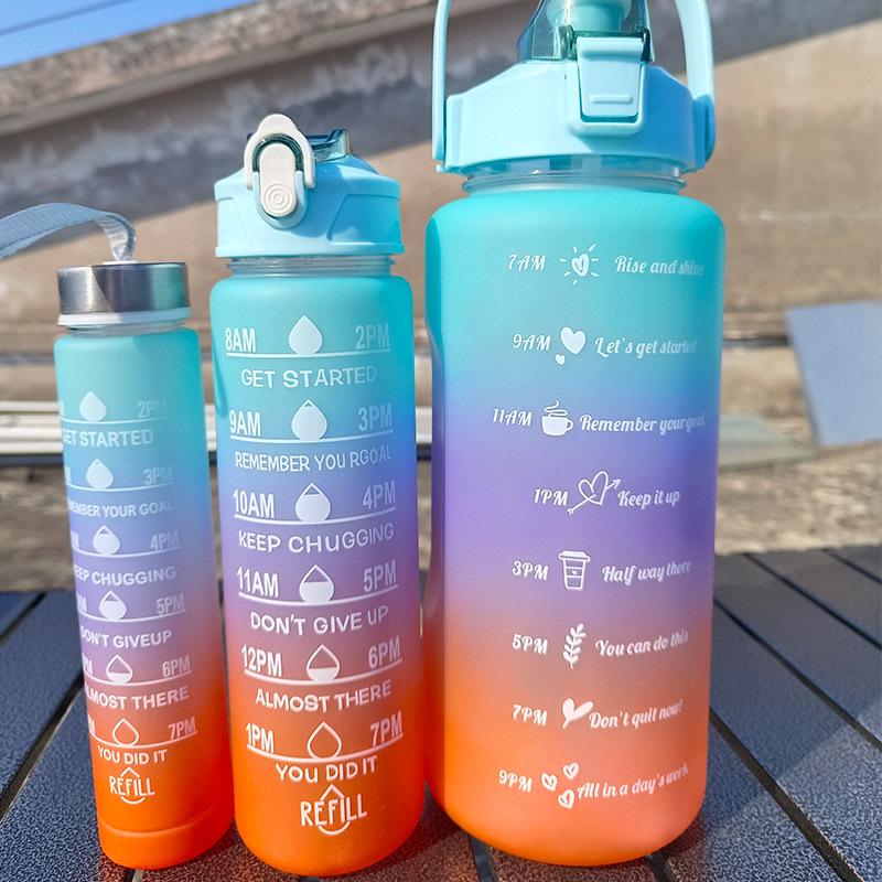 

Frosted Gradient Sports Water Bottle Set: Large Capacity Plastic Cups with Straw and Portable Design, Gift Box Included. 2000ml total, 300ml each