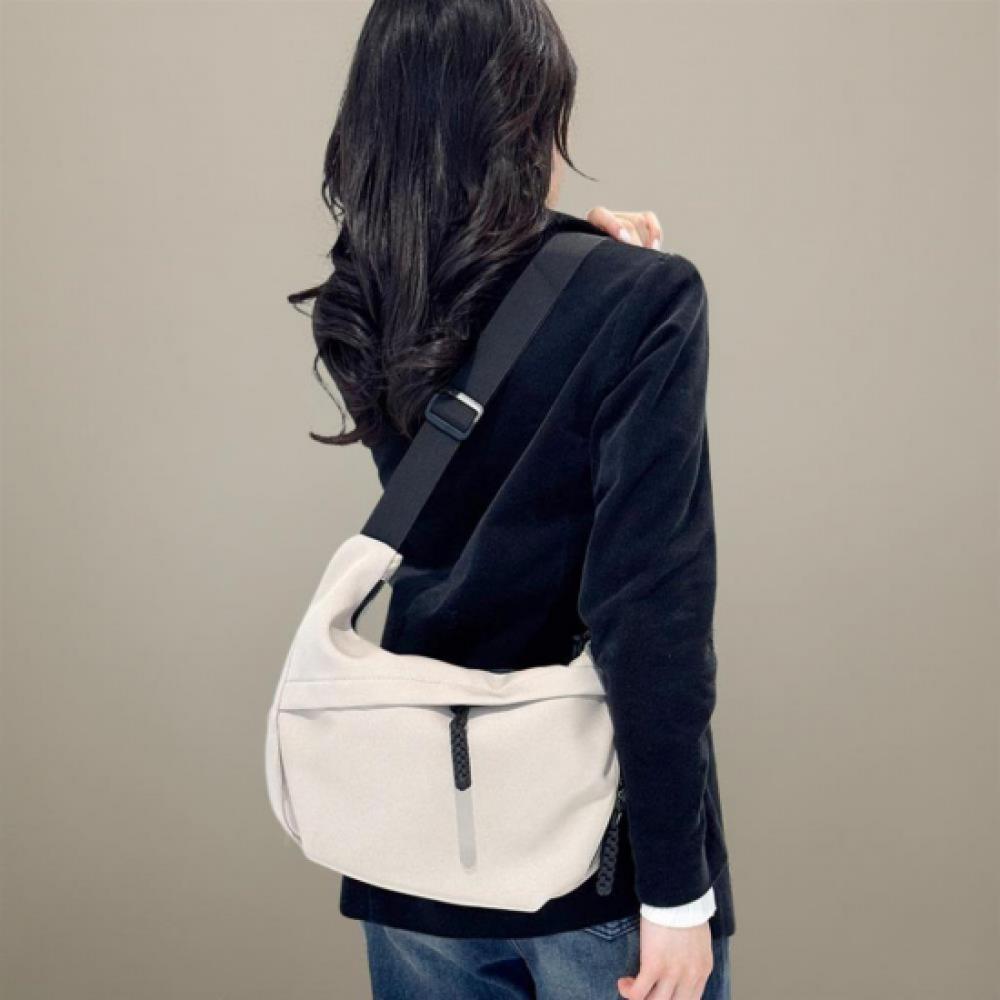 New Arrivals Open Run Women Simple Color Zipper Hobo Adjustable Strap Crossbody