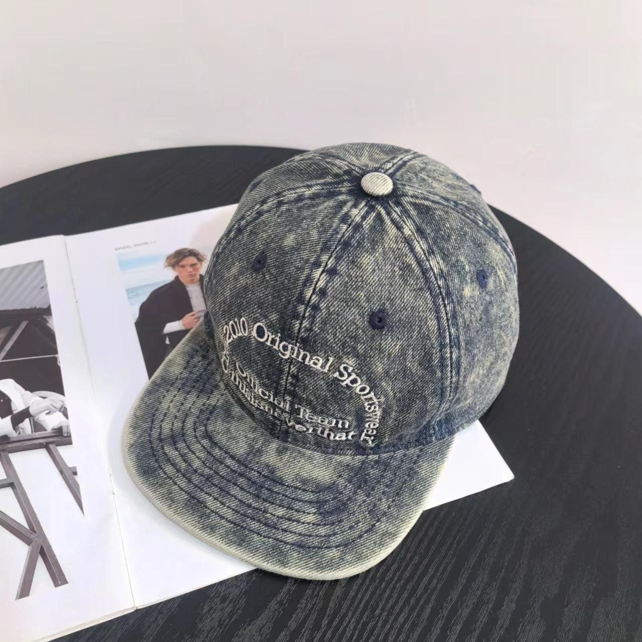 

Бейсболка кепка с плоскими полями ретро-стираный деним универсальная летняя мужская и женская мягкая кепка в стиле хип-хоп повседневная M（56-58cm）