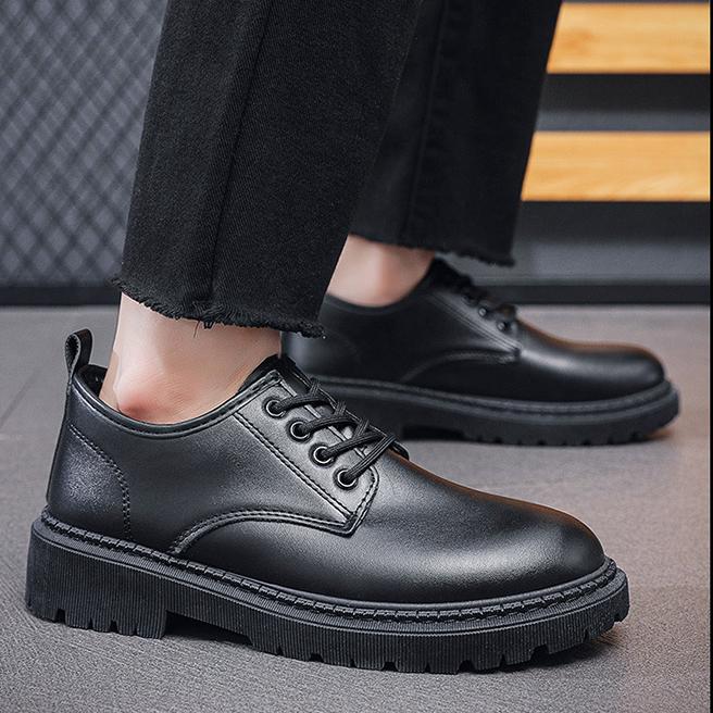 Men's Shoes Summer New Breathable and Waterproof Shoes Men's Leather Shoes Korean Version Versatile Thick Soled Casual Board Shoes Trendy Shoes