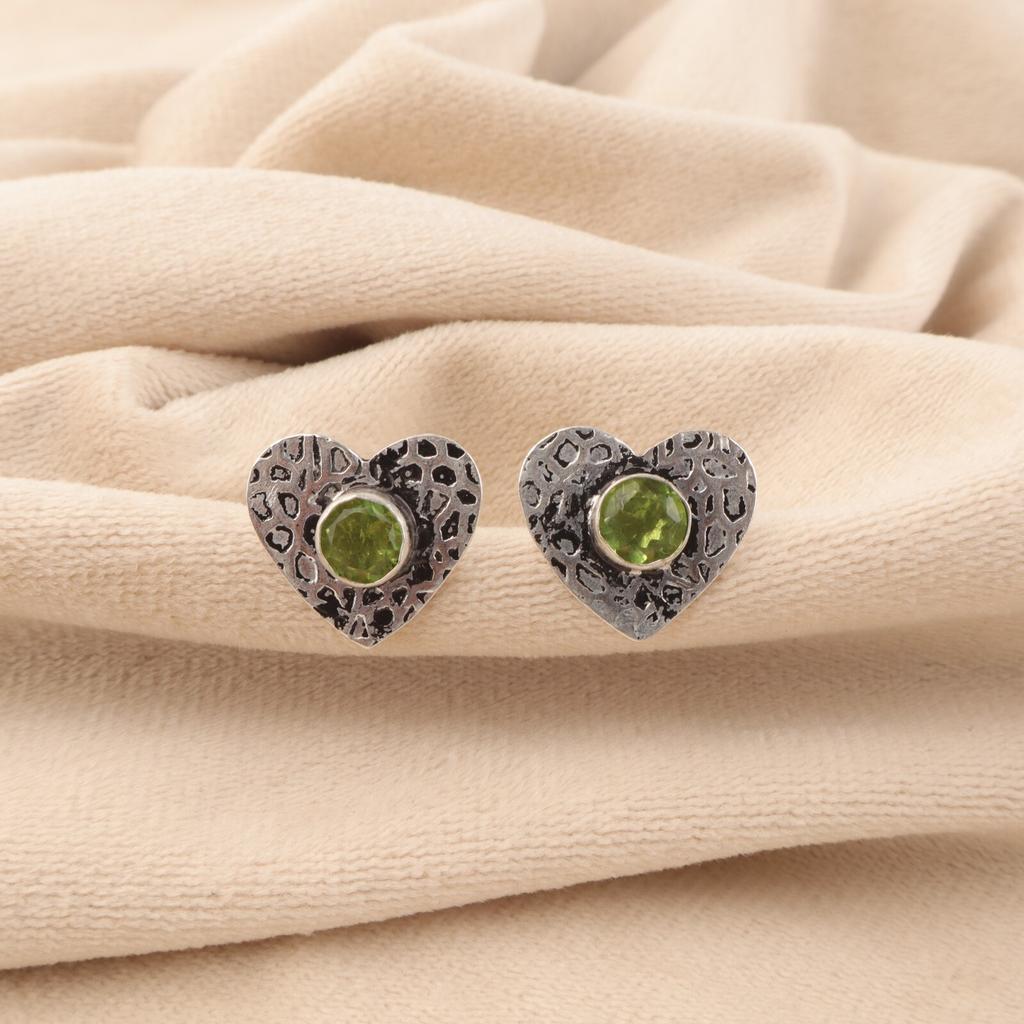 Peridot Gemstone 925 Sterling Silver Mother Gift Stud Post August Birth Earrings EE-143-8