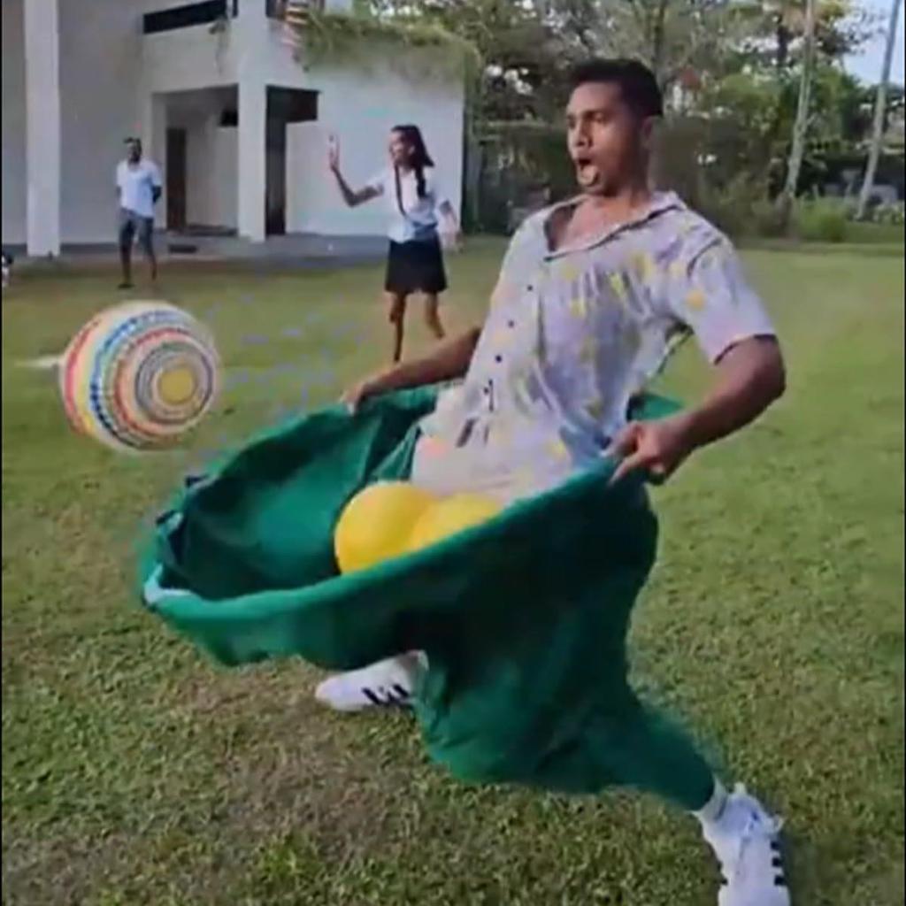 Granny Pants Yard Game Set: Family Gathering Fun