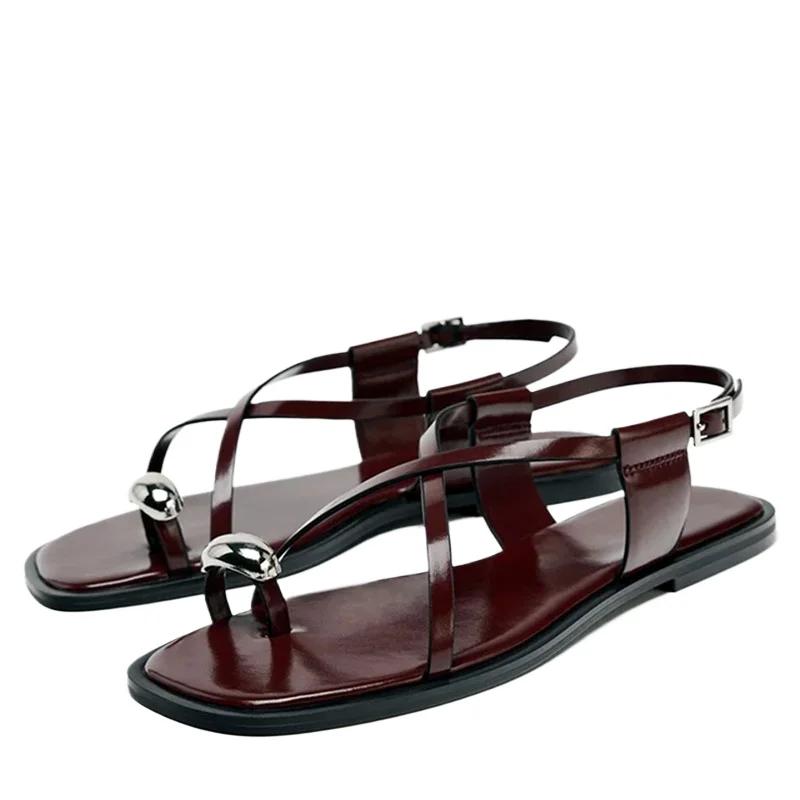 Fashion Summer Cross Strap Buckle Design Flat Sandals Women Fashion Metal Decoration Over Toe Casual Flat Slippers Comfort Beach Shoes
