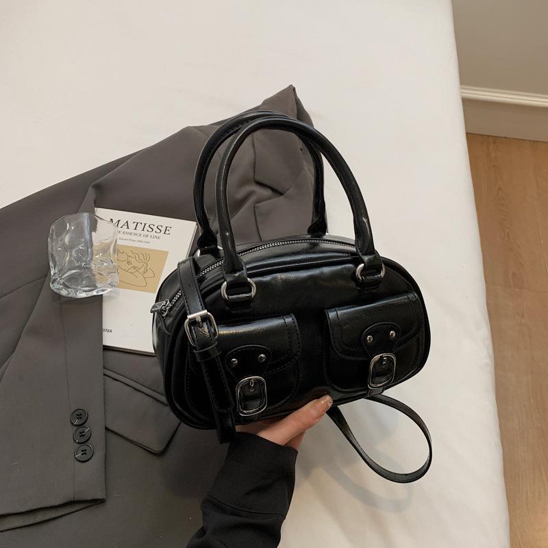 Retro niche handbag small bag women's 2025 new simple bowling bag versatile shoulder messenger bag