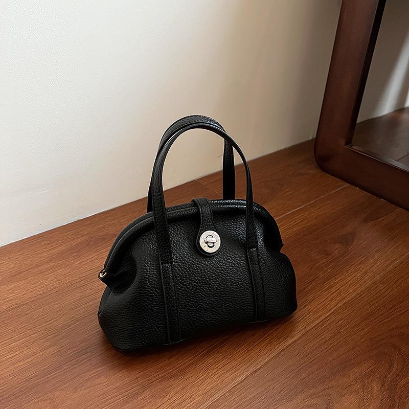 Niche Texture Handbag Women's New Fashion Shell Bag Versatile Simple Shoulder Messenger Clip Bag