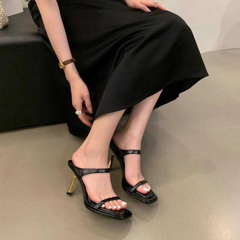 2025 summer Internet celebrities new sexy high-heeled sandals women wear leopard print square head open toe word with stiletto sandals