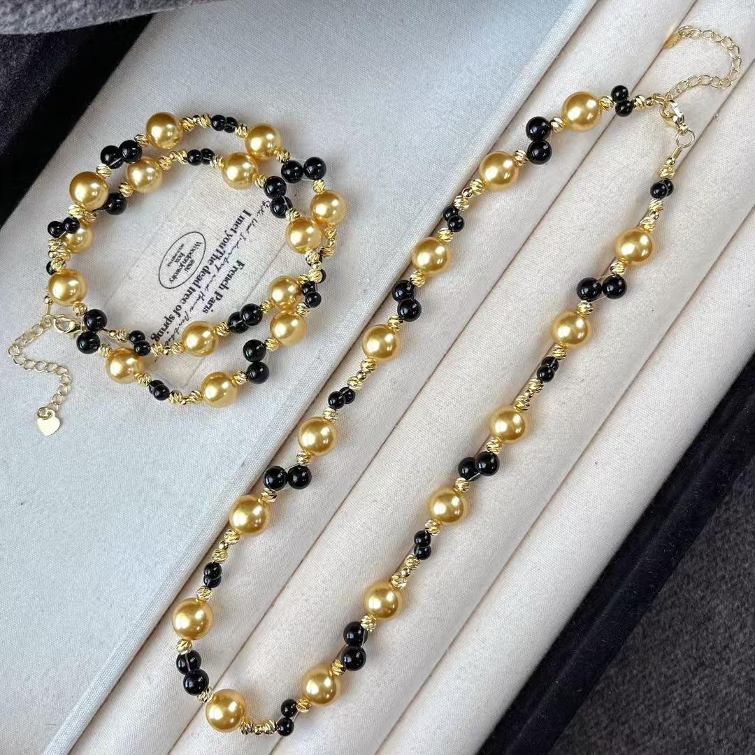 

Vintage Natural Black Agate Warm Gold Artificial Crystal Pearl Necklace Collarbone Chain Sweater Chain