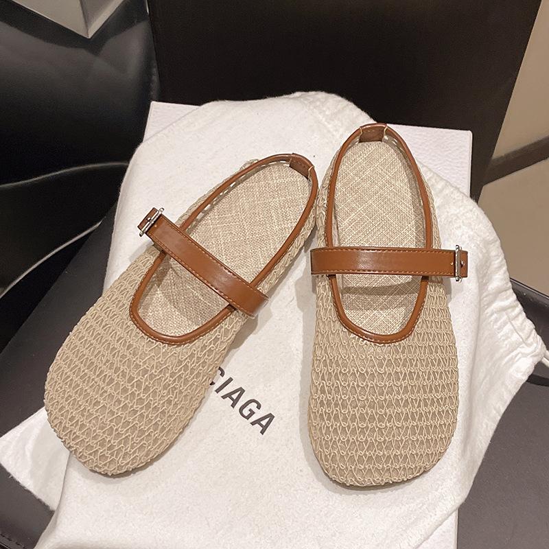 French flat-bottomed bag head and half slippers for women's summer wear 2025 versatile skirt mesh breathable sandals thick bottom