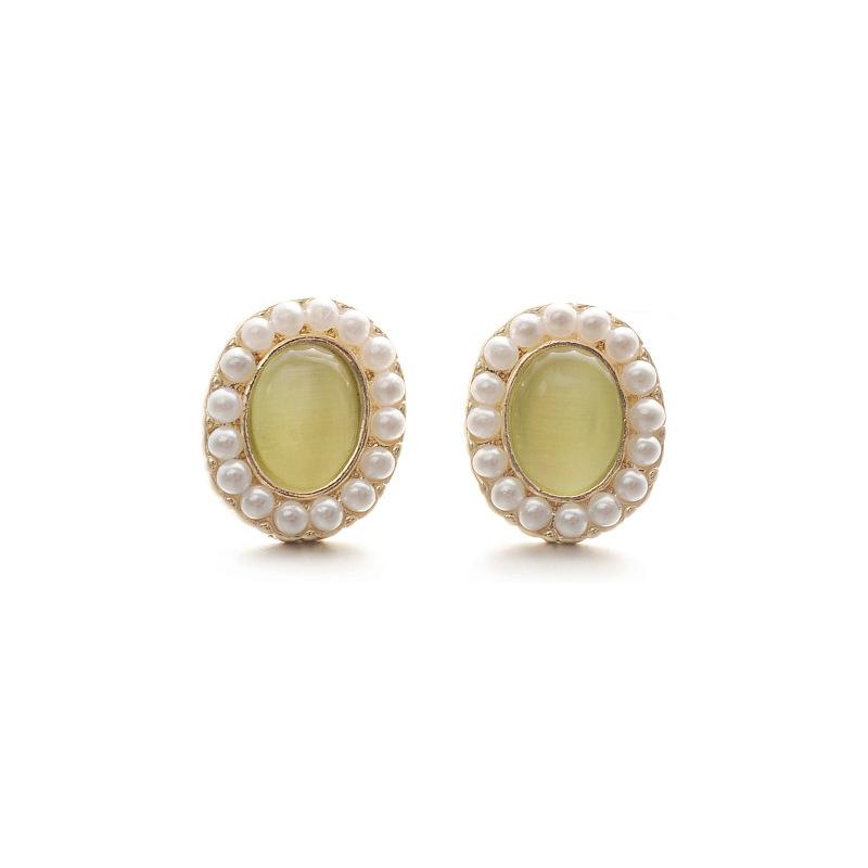 Neue Perle Oval Damen Kleine Ohrringe Hellgrün Acryl Bonbonfarbe Süße Geometrie Winzige Ohrringe für Damen Coole Sachen 2025