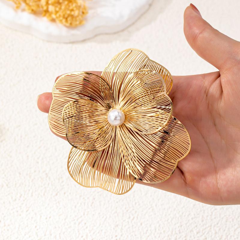 1 Stück Damen Großes Statement Elegantes Kragenzubehör Luxuriös Retro 3D Geschichtete Goldene Blume Brosche Für Party Hochzeit Täglich
