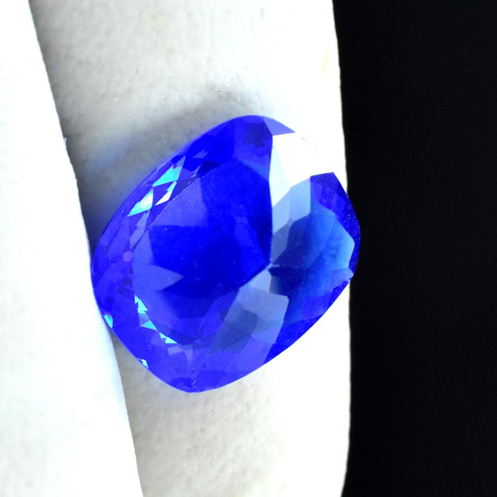 Brilliant 6.15 Carat Natural CERTIFIED Blue Sapphire Cushion Cut Loose Gemstone AR-6