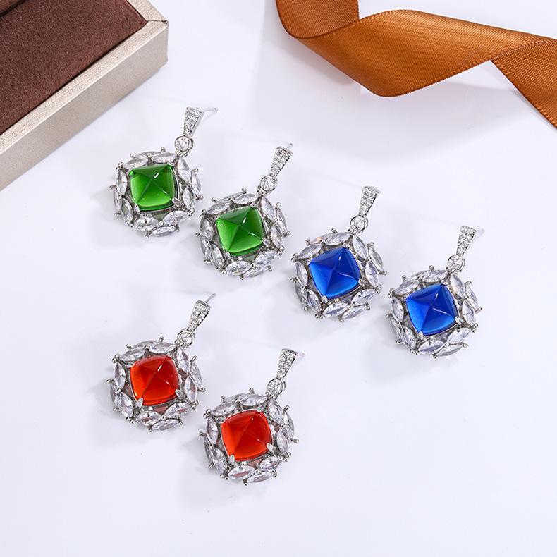High-End Heavy Industry Color Treasure Emerald Earrings Light Luxury Personalized Earrings