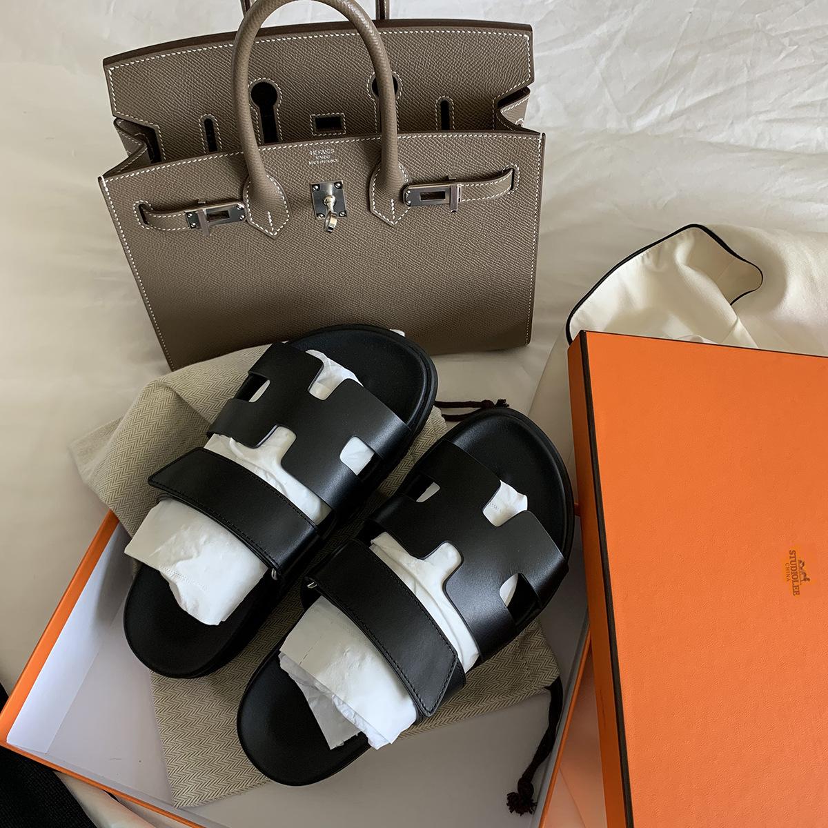 

European Station Leather Retro Thick-soled Silver Velcro Cool Slippers Women s Flat H Second Uncle Slippers Casual Beach Shoes 40