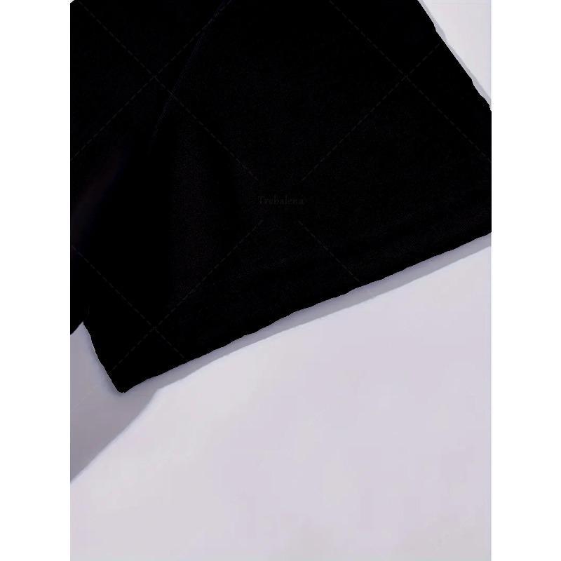 European Sizes Floral Rose Print T-Shirt for Women, Perfect for Casual Summer Wear. This Black Top Features Vibrant Flowers And a Trendy Design