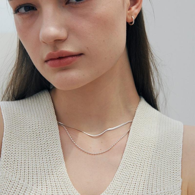 VERTE 925 Silver Mini Rizi Necklace   un.Silver.101