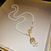 Retro Crystal Pearl Round Pendant Necklace Elegant Luxury Clavicle Neck Jewelry