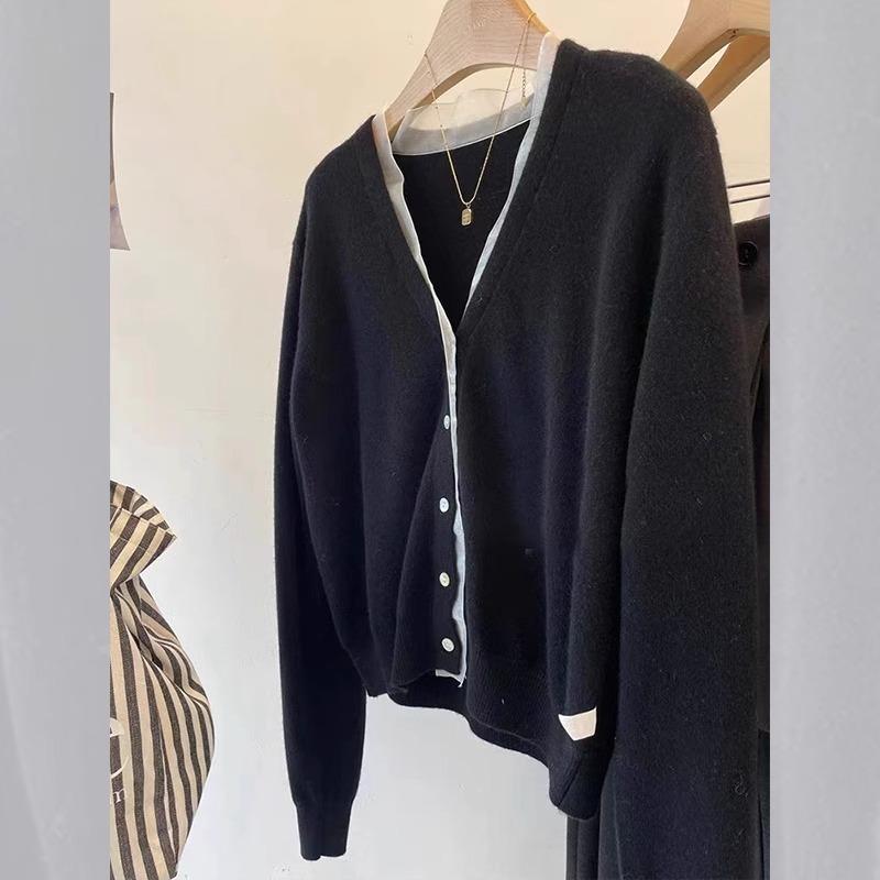 Gray lace splicing lace short cardigan sweater jacket women's autumn and winter small people wear knitted sweater