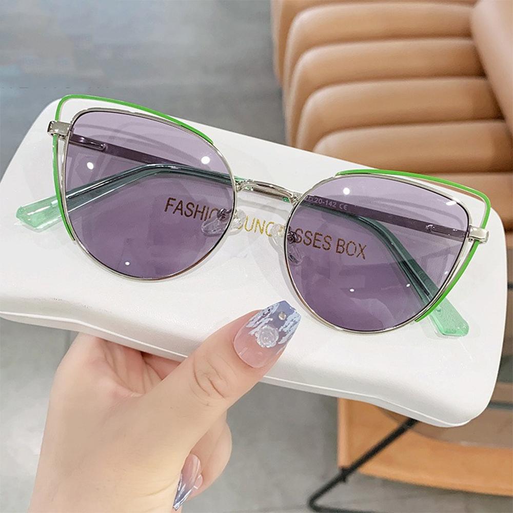 Retro Cat-Eye Sunglasses - 2024 Korean Style for Women, Trendy Personality Street Fashion Accessories