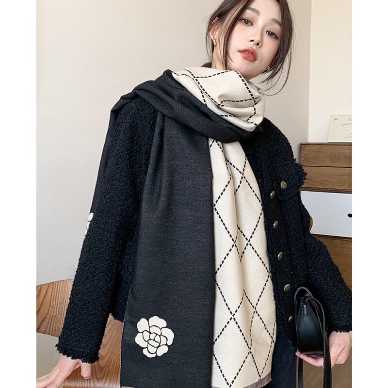 VICTORIA&VERA Oversized Camellia Fringed Scarf