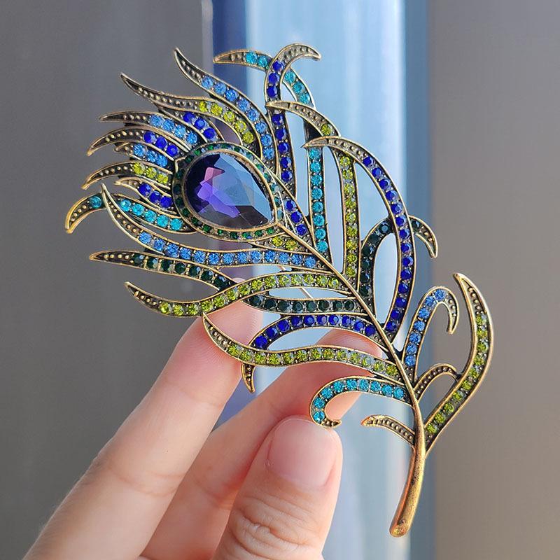 Elegant Colorful Peacock Feather Brooch with Rhinestones – Vintage Alloy Design for Men & Women
