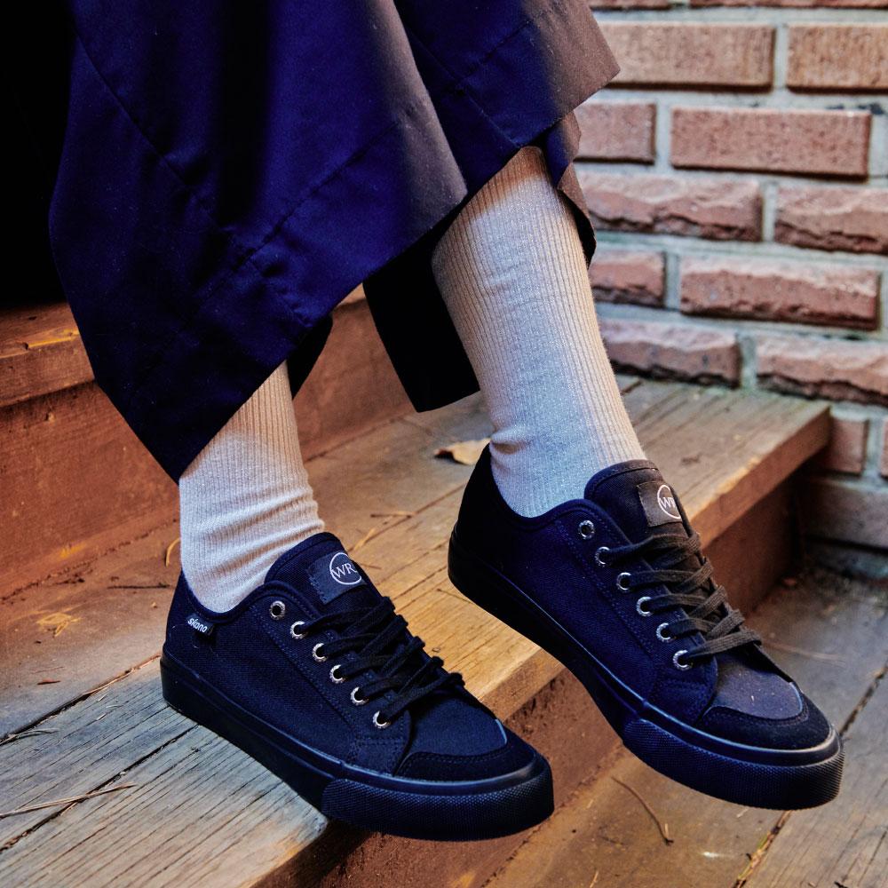 Skono Popola Premium Canvas Sneakers / Black