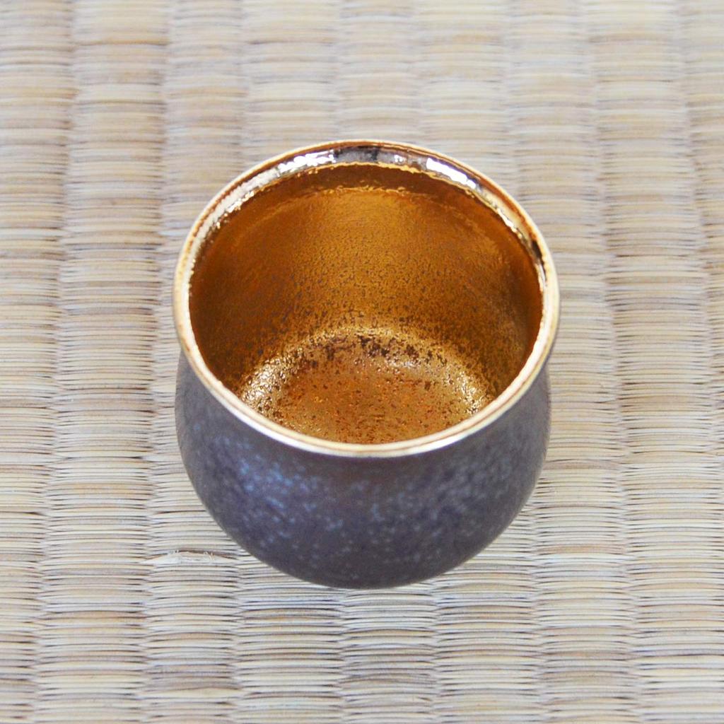 Likér Tokkuri Ochoko Arita 1 saké 2 křišťálové hrnky na saké vyrobené v Japonsku sada, sada, nádobí, láhev, sada, zlato, keramika,