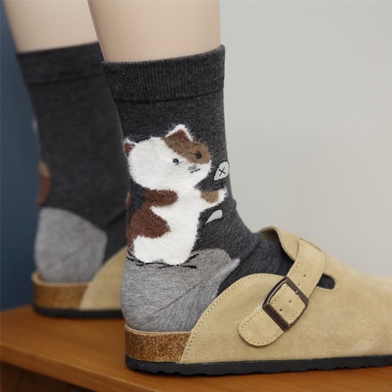 1 Pair Women's Socks Autumn Winter Letter Print Breathable Cat Ankle Socks High Quality Mid-Calf Socks Cute Cat Polyester Blend