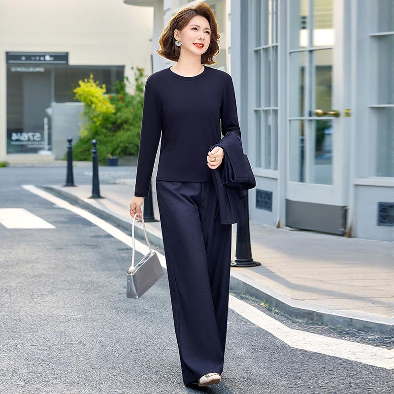 Mom`s Spring 2026 Stylish Three-Piece Set: