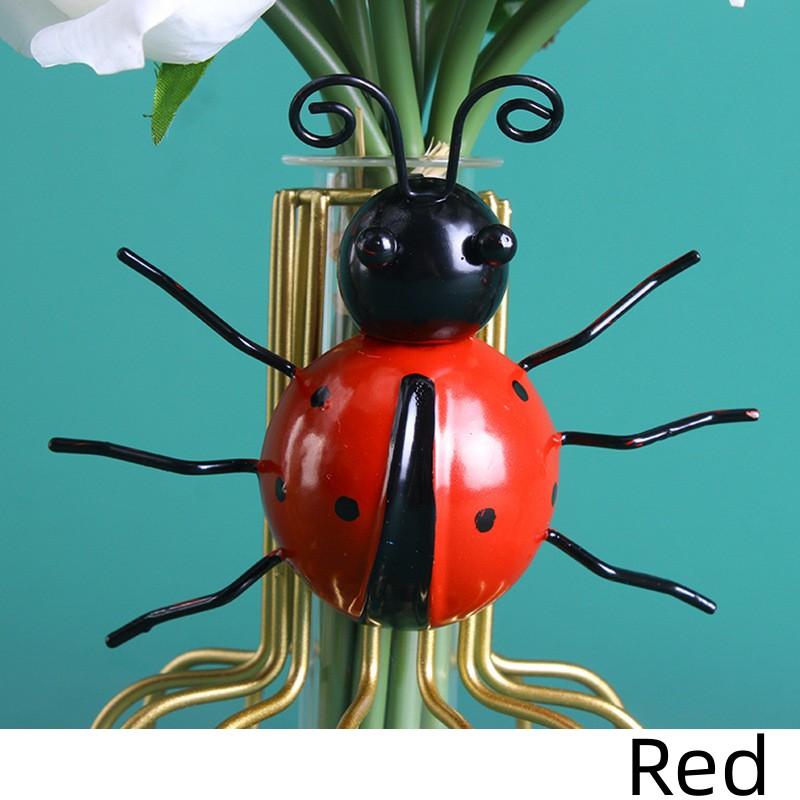 Nieuw 5-1 Stuks Mini Metalen Lieveheersbeestje Hek Hanger Muurhanger Ornament Beeldje Buiten Terras Tuin Beeldje Beeldhouwwerk Huisdecoratie