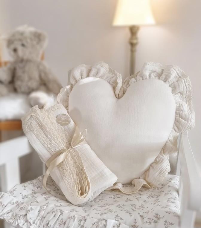 MUSLIN BLANKET 100X75 WITH LACE Latte