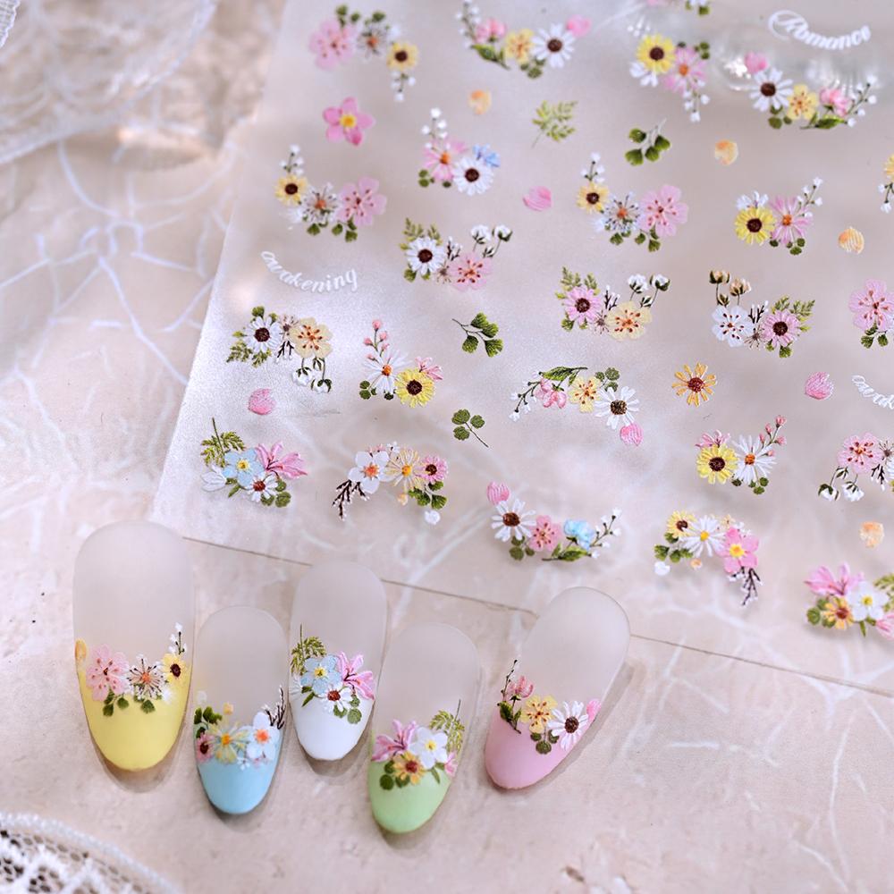 1pcs 5D Bronzing Gold Flower Nail Stickers Cute Mini Sunflower Daisy Nail Decals Self-Adhesive Little Wildflowers Nail Decora